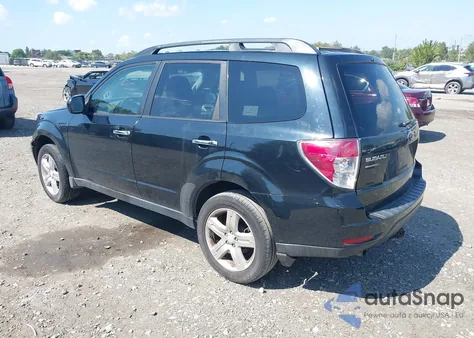2010 Subaru Forester 2.5X Premium z USA, uszkodzony, nr VIN JF2SH6CC7AH763728